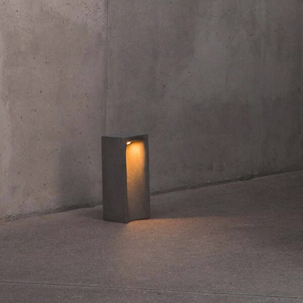 FARO BARCELONA LED podsvícení soklu Grot, 2700K, šedá, beton, IP55, výška 40 cm, Hliník / šedá / zinek, Beton, Moderní