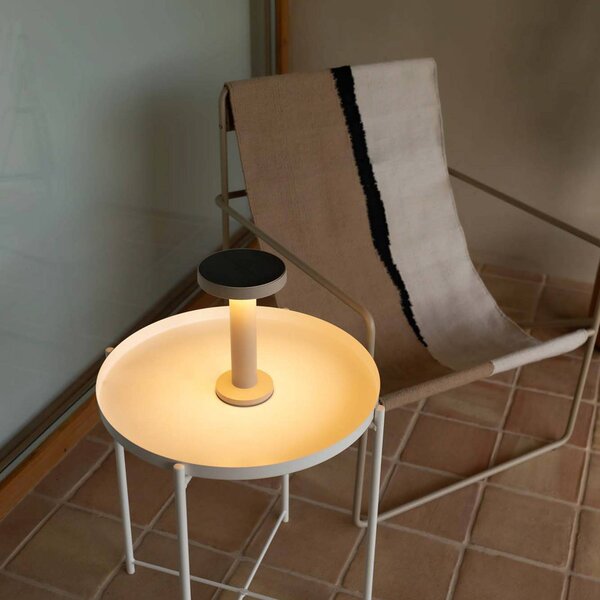 FARO BARCELONA Solární LED stolní lampa Cairo, béžová, plast, IP44, 21 cm, stmívatelný, Hliník / šedá / zinek, Obývací pokoj / jídelna, Plast, Moderní
