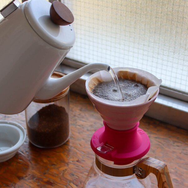 Hario Ceramic Immersion Switch V60-02 - berry pink