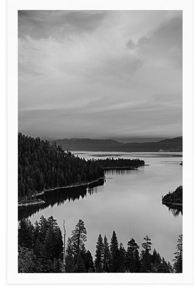 Plakát jezero při západu slunce v černobílém provedení