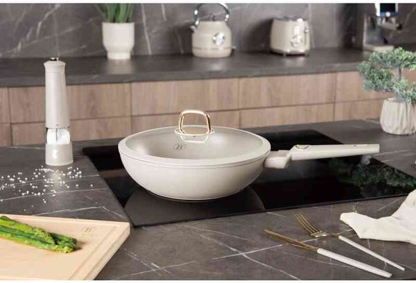 Pánev WOK s titanovým povrchem a poklicí 28 cm Sahara Collection