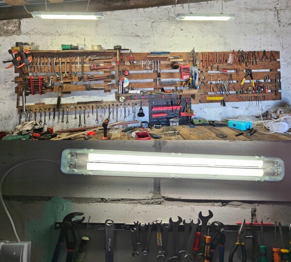 10× Hermetické svítidlo 120 cm - lampa + trubice LED 20× do garáže BERGE
