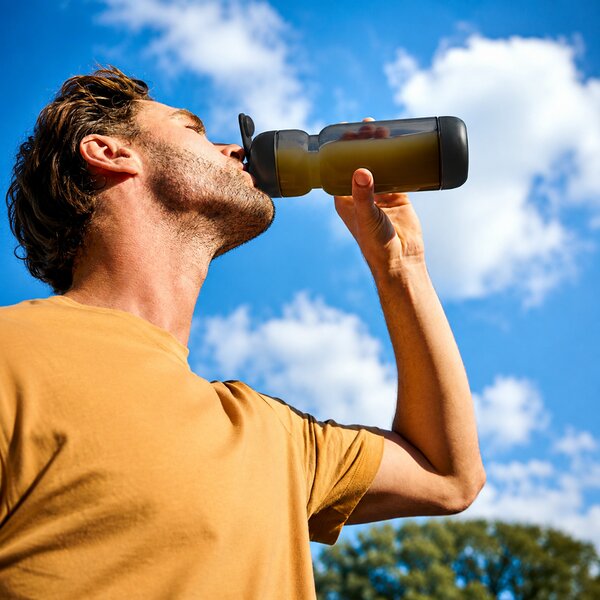 Sportovní láhev s šejkrem, 800ml, Mepal, černá