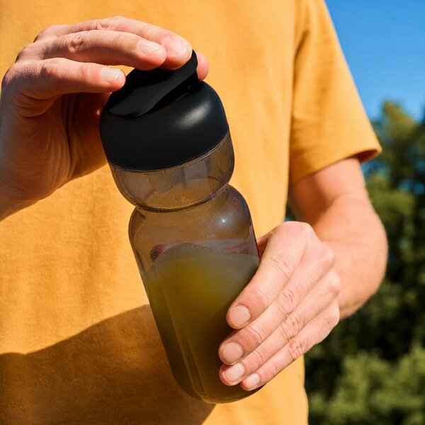 Sportovní láhev s šejkrem, 800ml, Mepal, černá