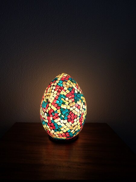 Stolní lampa EGG barevná,30 cm, ruční práce