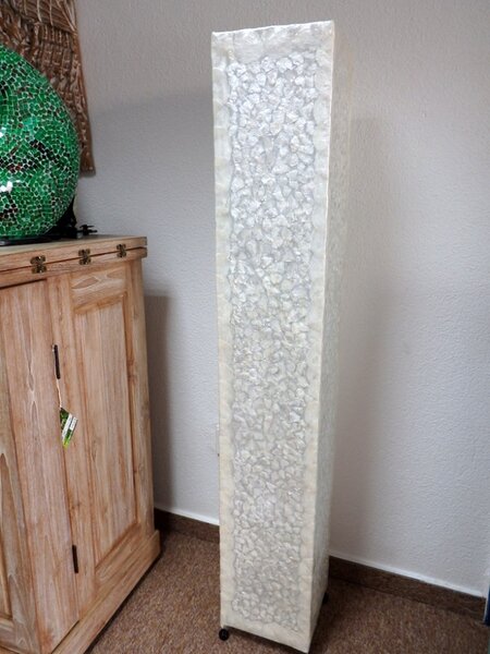 Stojací lampa WHITE, pravá perleť, ruční práce