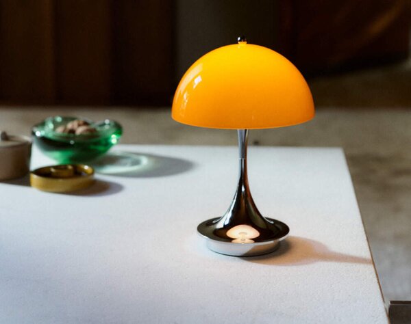 Louis Poulsen Přenosná lampa Panthella 160 V3, chrome original opal orange 5744613392