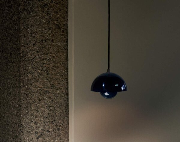 &Tradition Závěsná lampa Flowerpot VP1, steel blue 133082A568