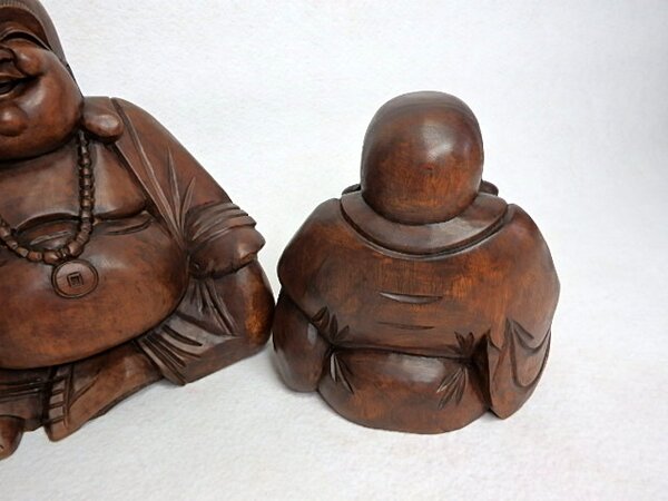 Soška Happy Budha, exotické dřevo, ruční práce, hnědý
