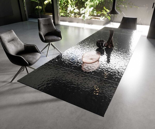 DELIFE Jídelní stůl Edge 200-300x100 sklo s reliéfem kouřově černé 3D design Spider plochá ocel nerezová ocel rozkládací