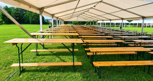 Skládací barový stůl 220x70cm – masiv borovice