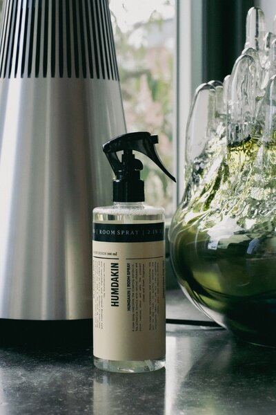 Bytová vůně ve spreji neutralizující pachy Rebarbora/Bříza 300 ml