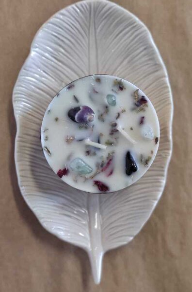 Magická svíčka Hésychia (130 g)