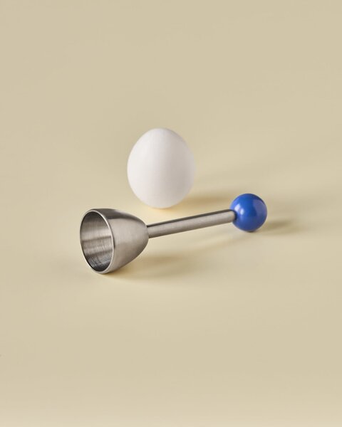 Designový otvírač vajec Serv Blue
