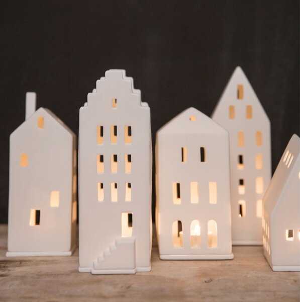 Porcelánový svícen domeček Gable House 20 cm