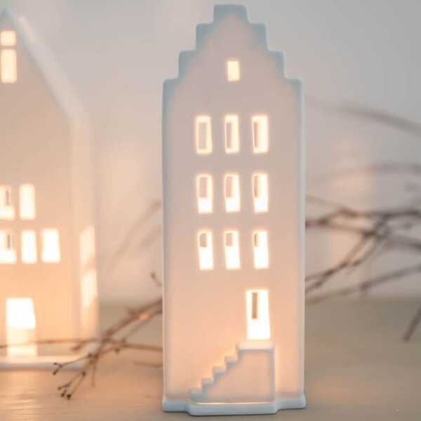 Porcelánový svícen domeček Gable House 20 cm