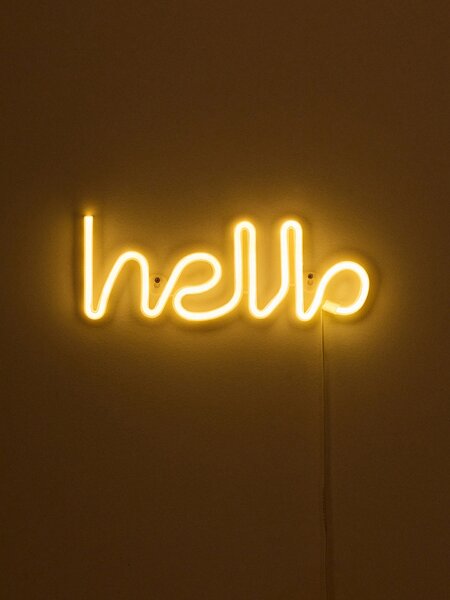 Sinsay - LED neonová lampa ve tvaru nápisu hello - bílá