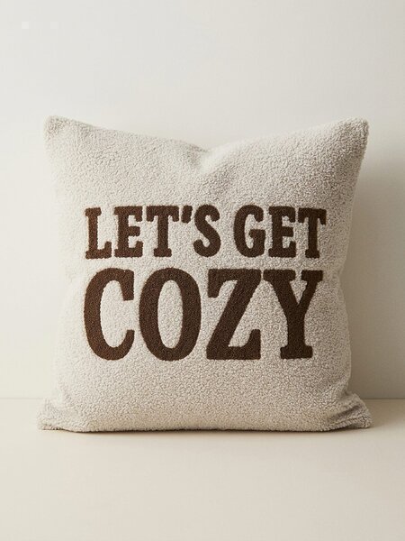 Sinsay - Dekorační povlak na polštář s nápisem „Let's get cozy“ - krémová