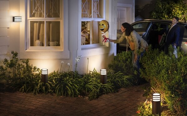Philips 17402/93/P0 - LED Stmívatelná lampa Hue LUCCA 1xE27/9,5W/230V IP44