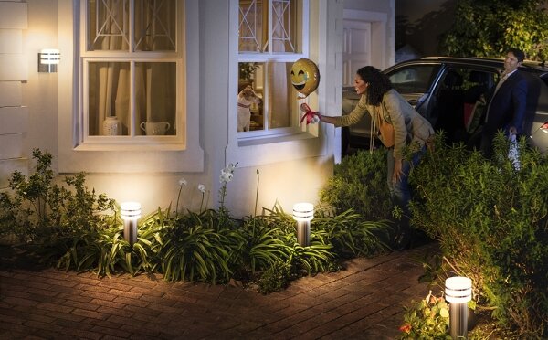 Philips 17404/47/P0 - LED Venkovní nástěnné svítidlo Hue TUAR 1xE27/9,5W IP44