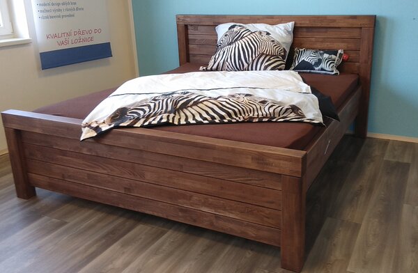 Dřevěná postel Max