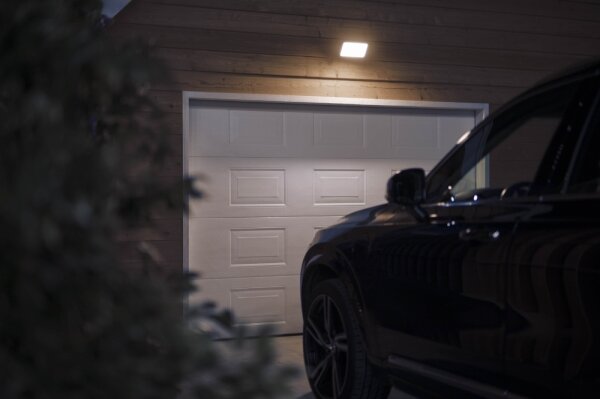 Philips 17435/30/P7 -LED RGB Venkovní reflektor Hue DISCOVER 2xLED/15W/230V IP44