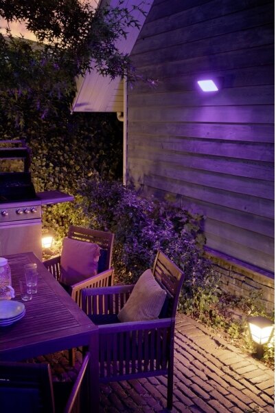 Philips 17435/30/P7 -LED RGB Venkovní reflektor Hue DISCOVER 2xLED/15W/230V IP44