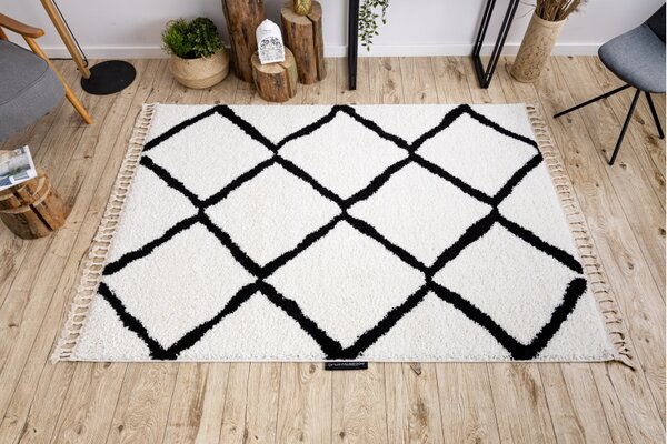 Makro Abra Kusový koberec BERBER CROSS bílý černý Rozměr: 80x150 cm