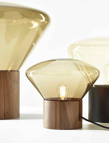 Designová lampa Brokis Muffins Wood PC849, 1xE27 Barva skla: Šedá kouřová - transparentní sklo, Podstava: dub evropský - surový
