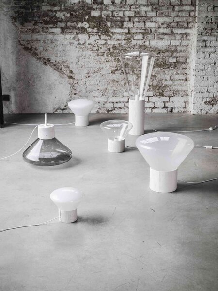 Designová lampa Brokis Muffins Wood PC849, 1xE27 Barva skla: Šedá kouřová - transparentní sklo, Podstava: dub evropský - surový