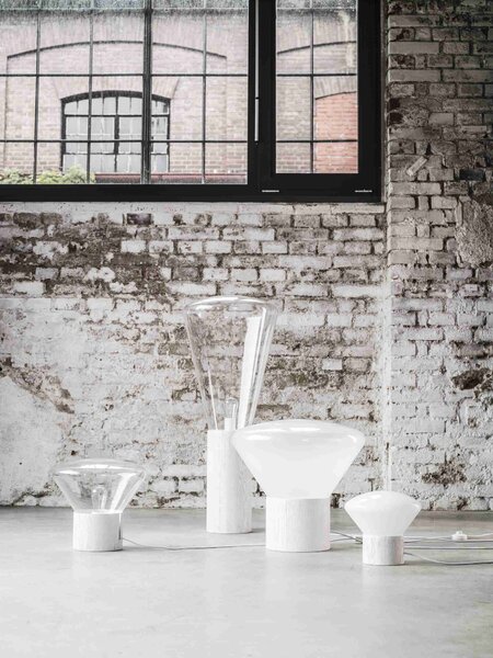 Designová lampa Brokis Muffins Wood PC849, 1xE27 Barva skla: Šedá kouřová - transparentní sklo, Podstava: dub evropský - surový