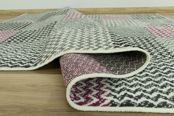 Balta Kusový koberec LUNA 503568/56935 fialový Patchwork Rozměr: 120x170 cm