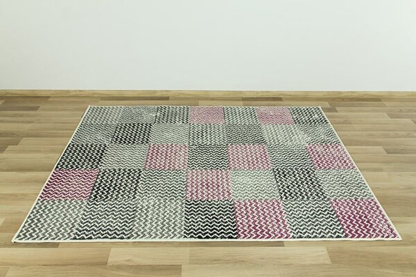 Balta Kusový koberec LUNA 503568/56935 fialový Patchwork Rozměr: 120x170 cm