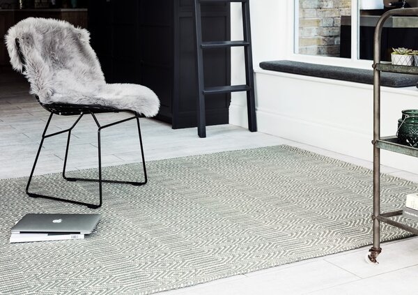 Makro Abra Moderní kusový koberec Sloan Silver stříbrný Rozměr: 66x200 cm