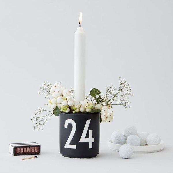 Design Letters Držák na svíčku Candle Holder - Black DL192