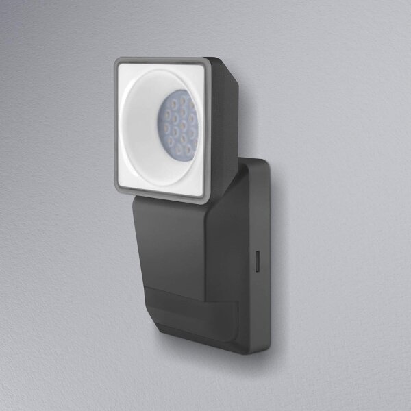 Ledvance -LED Venkovní nástěnné svítidlo se senzorem SPOT LED/8W/230V IP55 černá