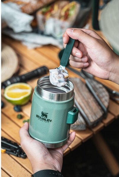 Zelená termoska na jídlo z nerezové oceli 400 ml Legendary Classic Hammer Tone Green – Stanley