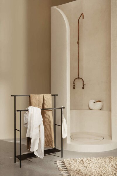 Ferm Living Stojan na ručníky Dora Towel Stand, black