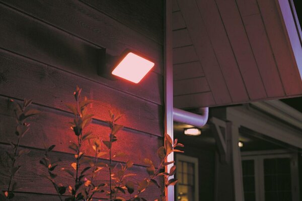 PHILIPS HUE Hue LED White and Color Ambiance Venkovní nástěnné svítidlo Philips Discover 17435/30/P7 černé 2200K-6500K RGB
