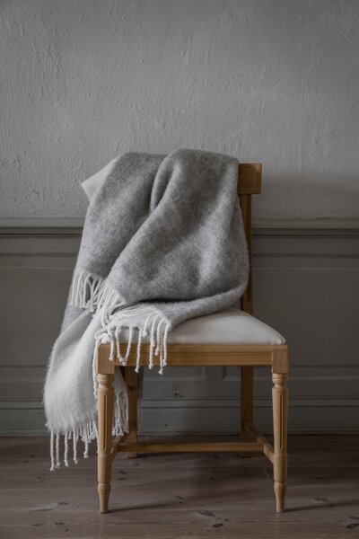 ERNST Pléd z vlněné směsi Fringe Light Grey - 130 x 170 cm EF501
