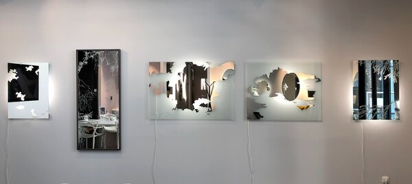 80 x 120 cm MRAKY I pískované zrcadlo, 80 x 120 cm podsvícení, autorské zrcadlo STOD001