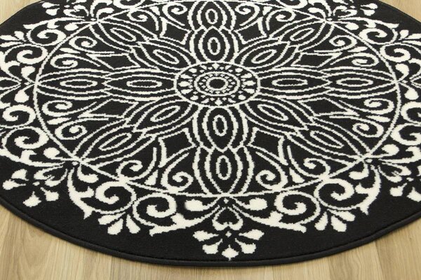 Balta Kulatý koberec LUNA 503788/50944 černý Rozměr: průměr 140 cm