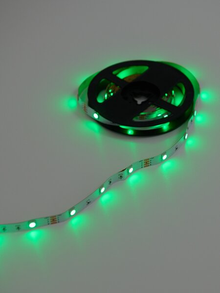 Sinsay - LED RGB pásek 3 m s dálkovým ovládáním - vícebarevná