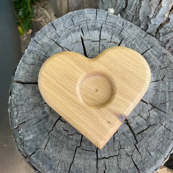 Svícen (Dřevěný svícen srdce )