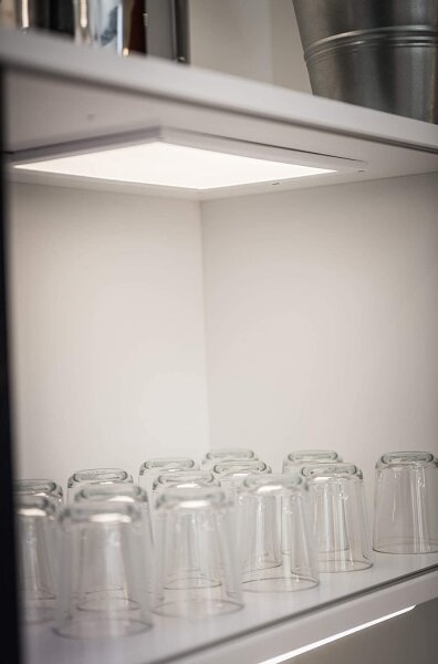 Ledvance - LED Stmívatelné podlinkové svítidlo se senzorem CABINET LED/8W/230V