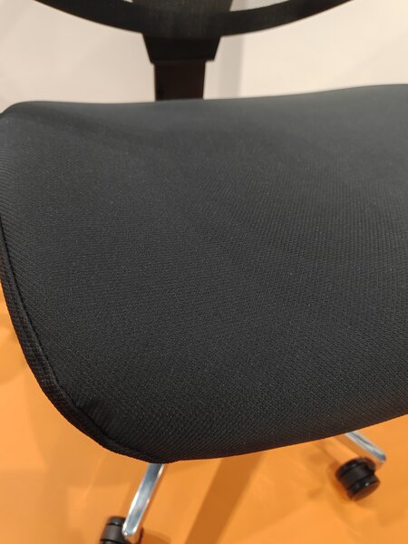 Mercury Ergonomická kancelářská židle OAMA ERGO černá