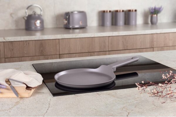 Pánev na palačinky s titanovým povrchem 25 cm Taupe Collection
