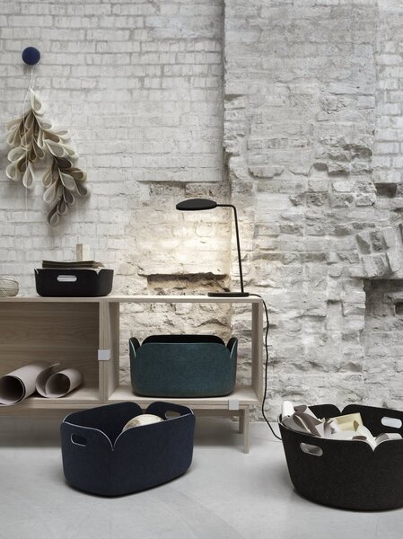 Muuto REETRA40A12 Úložný koš Restore nízký 31 x 40 cm pískový