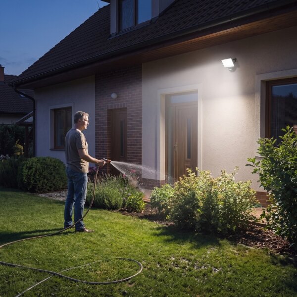 LED Reflektor se senzorem pohybu TAMBO EVO LED/30W/230V 4000K IP44 černá
