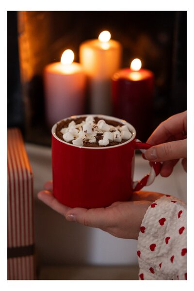 Vánoční hrnek Polka Holiday Mug Red Storefactory Scandinavia